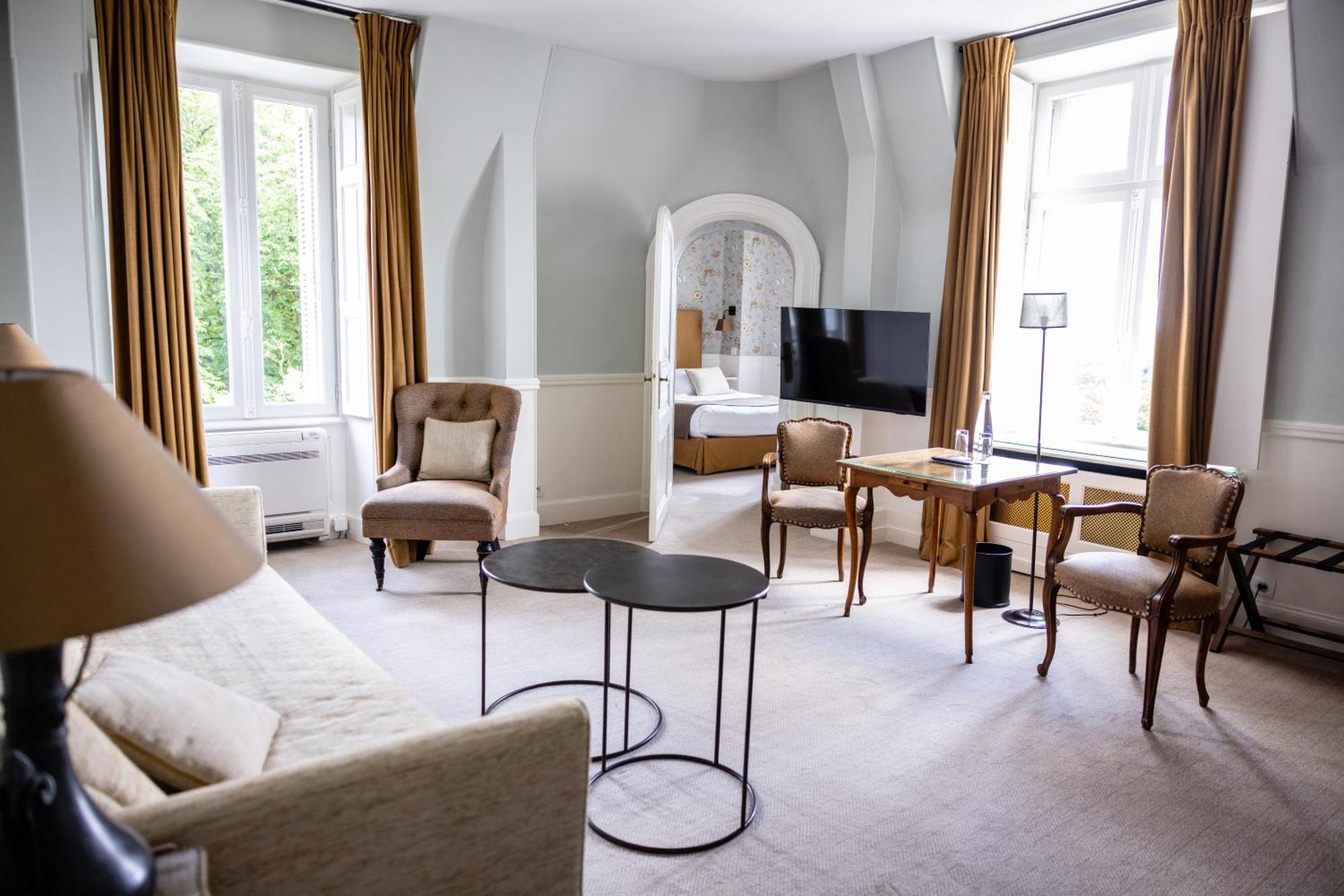 Domaine De La Tortiniere Hotel Veigné