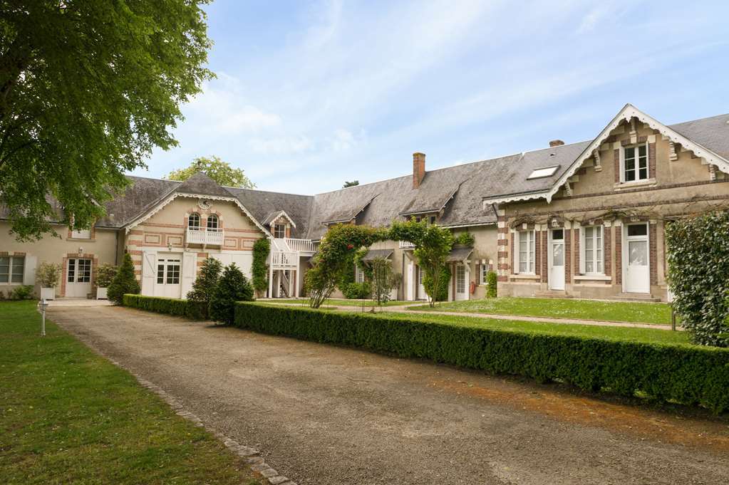 Domaine De La Tortiniere Hotel